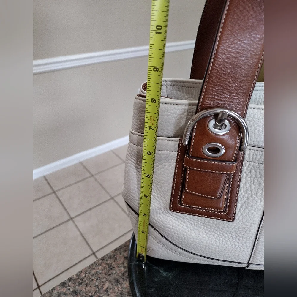 Coach Cream/Ivory Soft Pebble Leather SoHo Handbag Purse